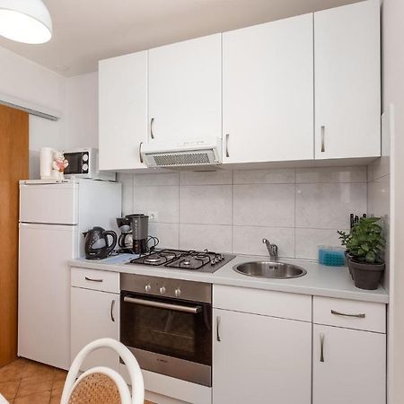 Apartamento Rina B4 Poreč Exterior foto
