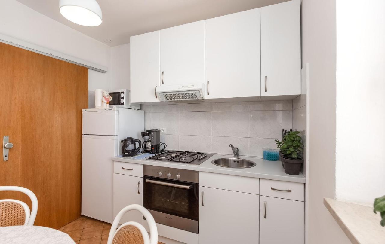 Apartamento Rina B4 Poreč Exterior foto