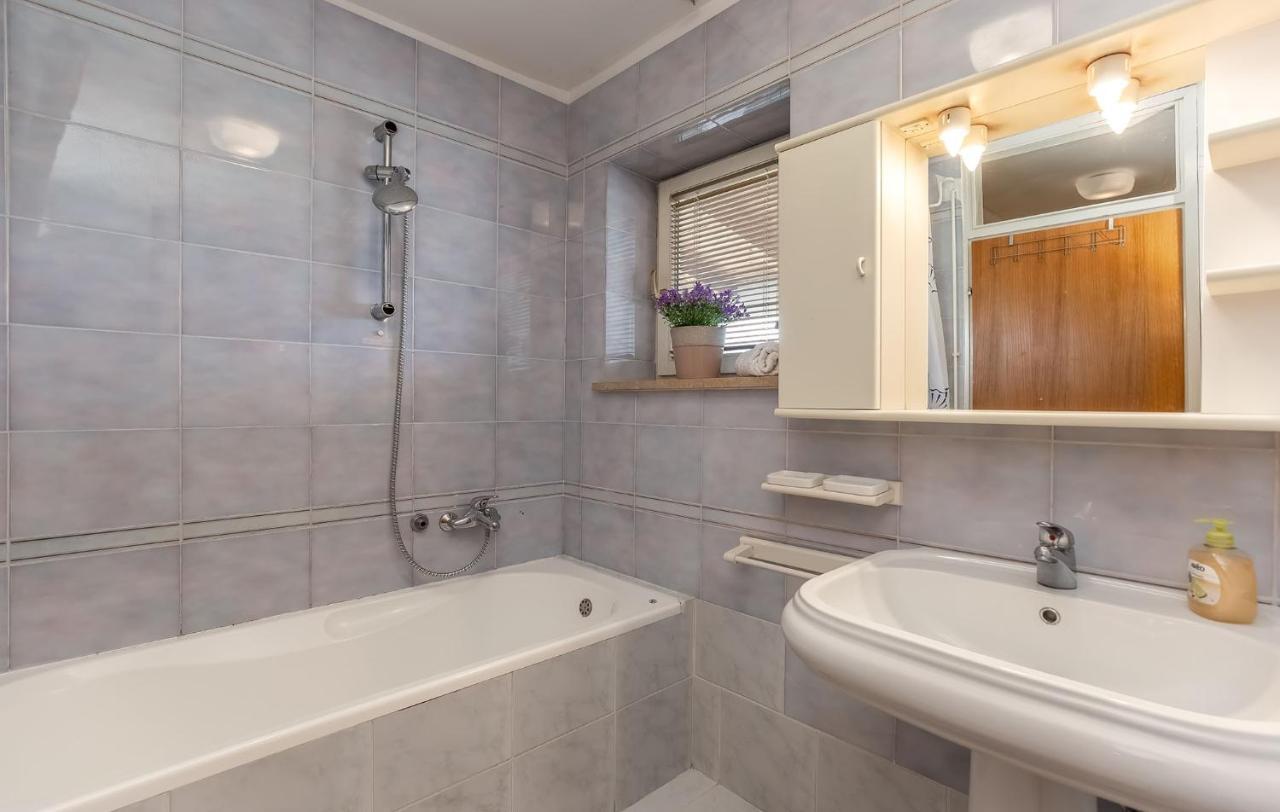 Apartamento Rina B4 Poreč Exterior foto