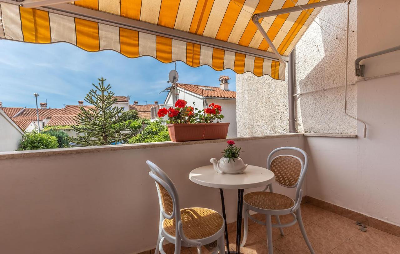 Apartamento Rina B4 Poreč Exterior foto